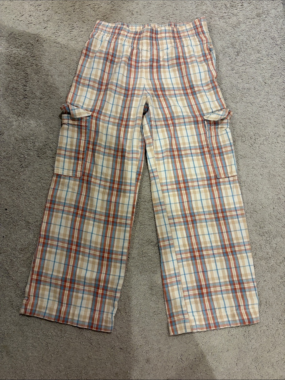 Billabong Kids Plaid Cargo Sweatpants in Beige, Blue & Rust